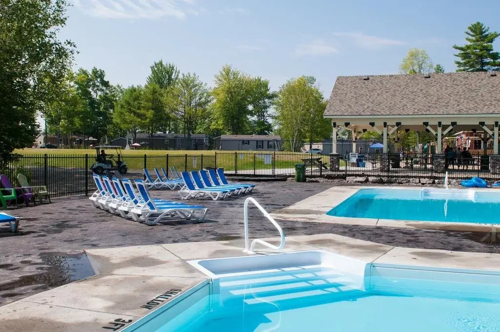 Great Blue Resorts - Lantern Bay Resort
