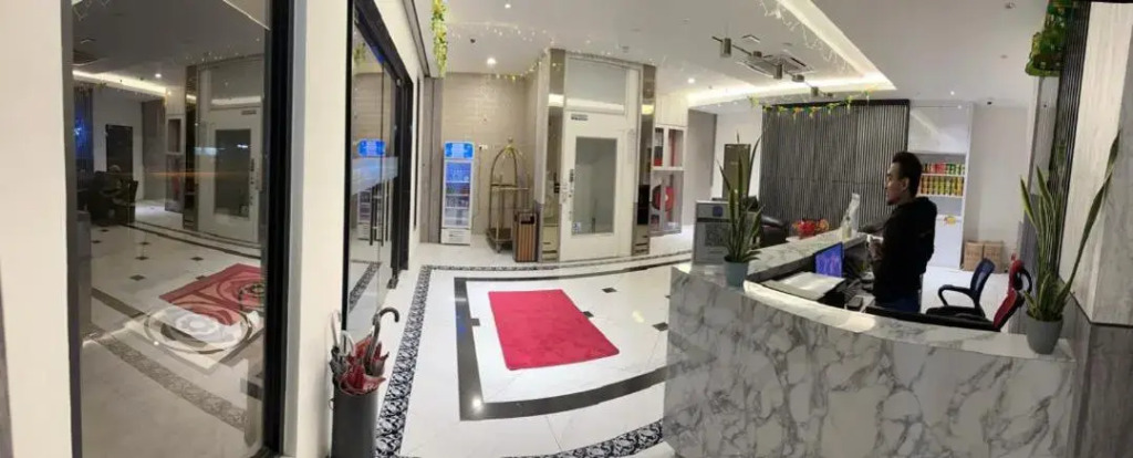 T SQUARE HOTEL