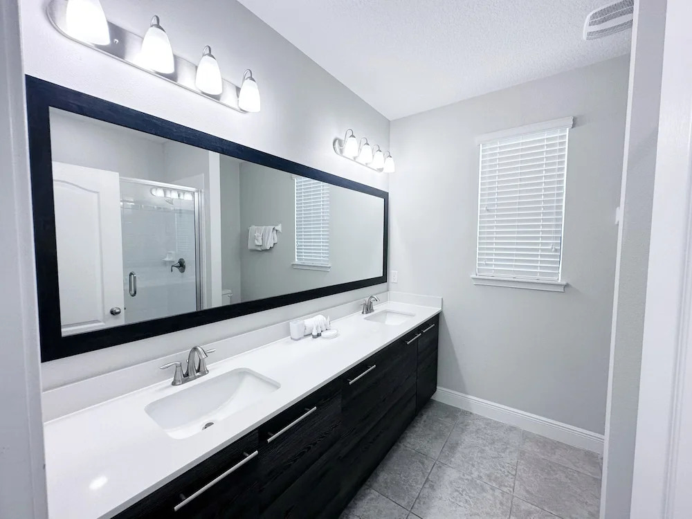Balmoral Resort-213al 3 Bedroom Home by RedAwning