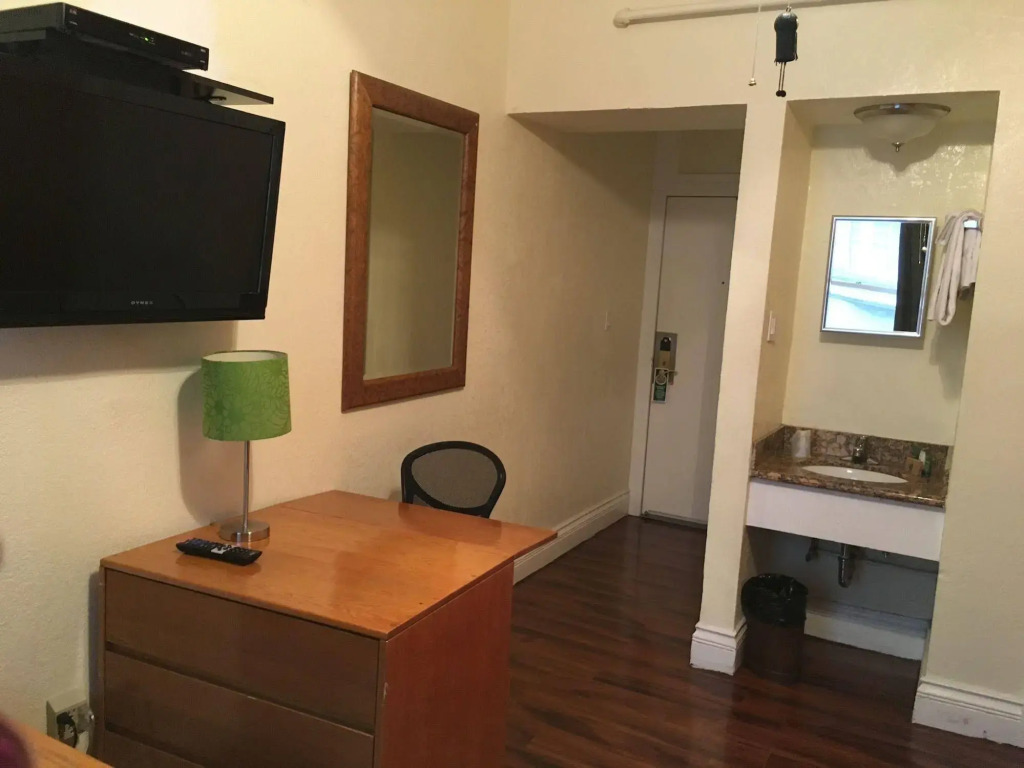 Post Hotel