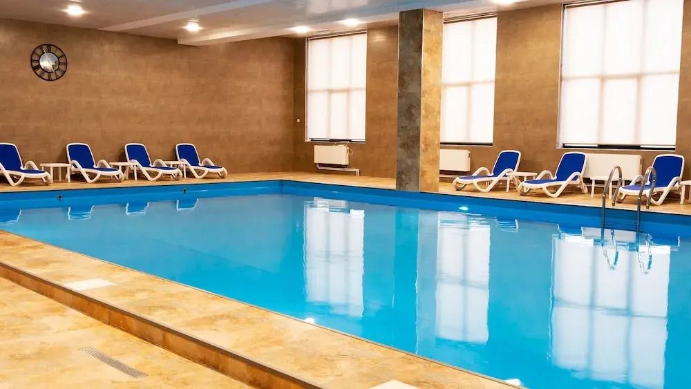 1BR with Balcony Pool & Sauna
