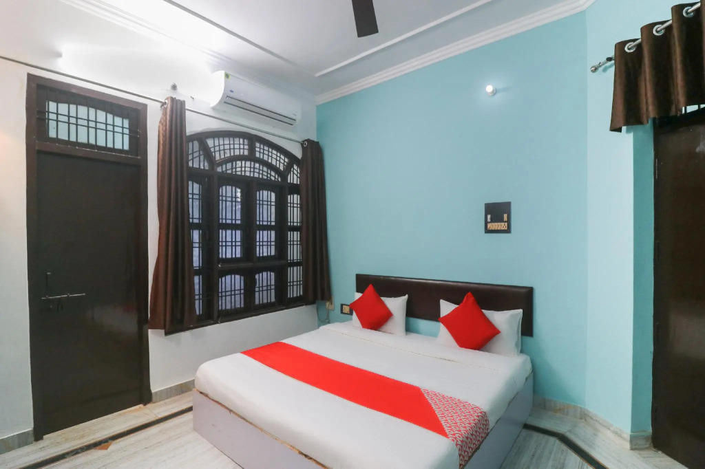 OYO Flagship 64259 Xpress Stays