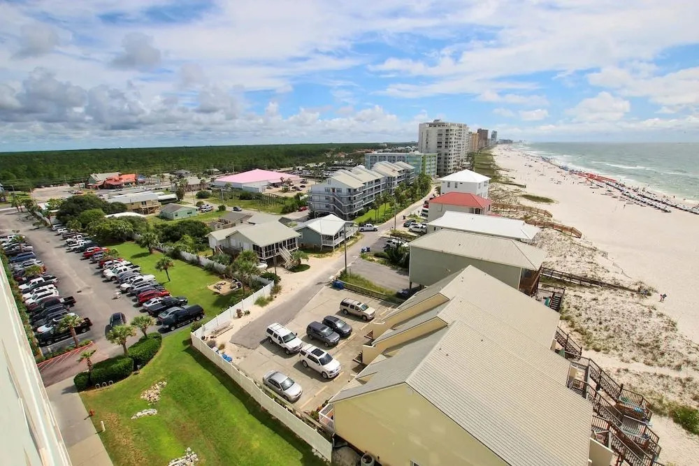 Tradewinds 901 - 2 Br condo