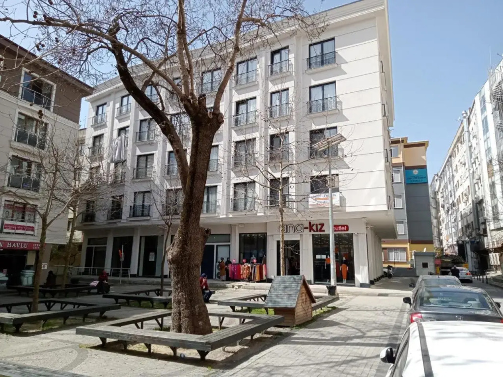 Whi̇te Resi̇dans 1+1