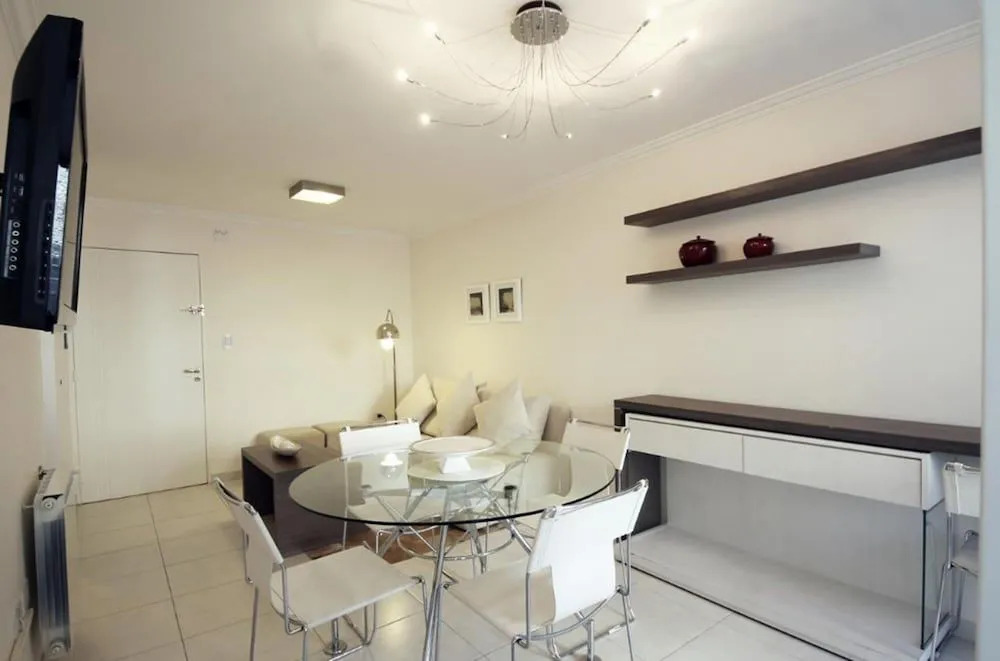 Bvd. Illia Flat MEC
