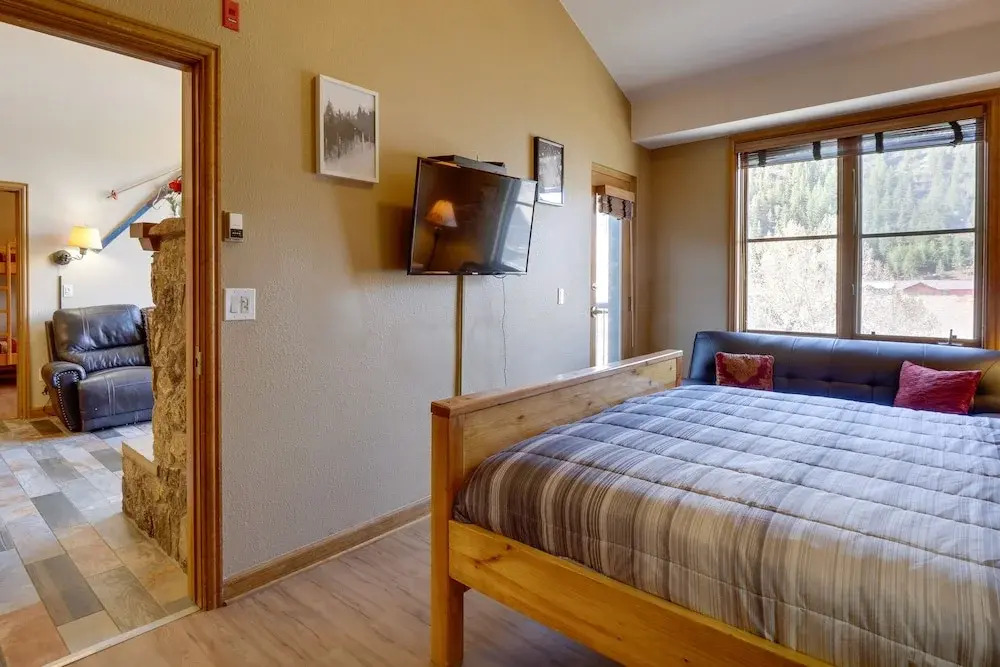 Cozy Avon Condo Near Beaver Creek Resort!