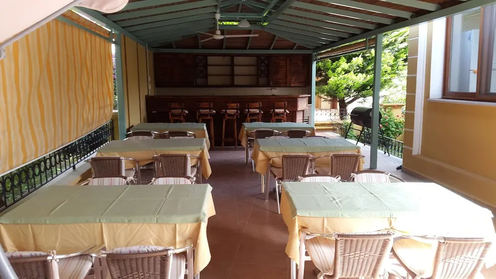 Sirman Apart Hotel