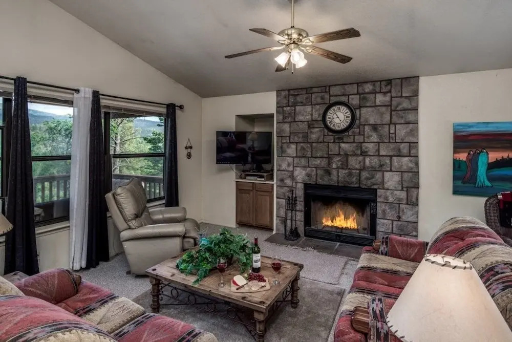 New Mexico Mountain Retreat - Three Bedroom Cabin