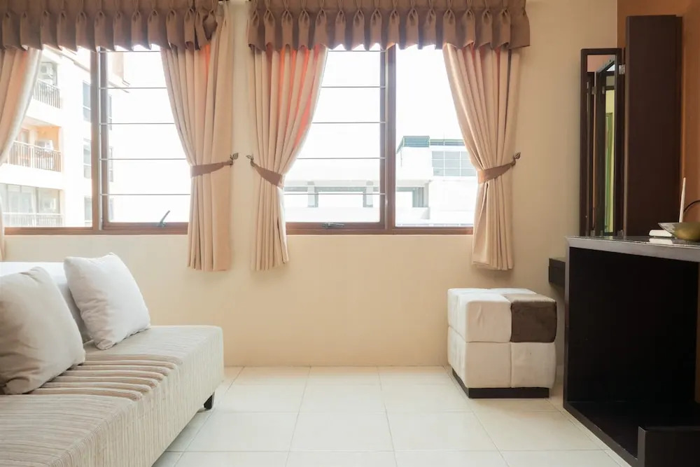 Antique 3BR at Grand Setiabudi Apartment By Travelio