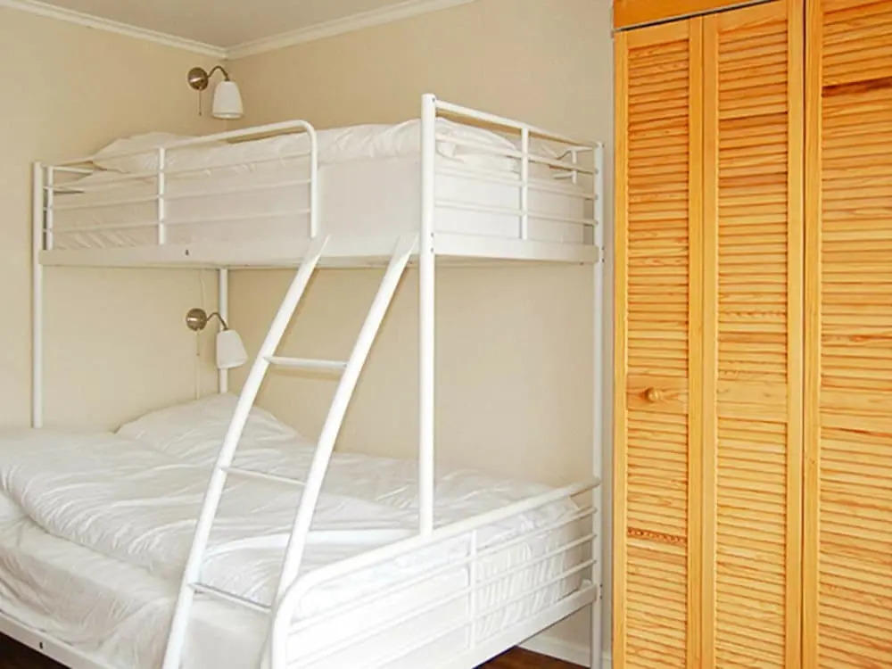 10 Person Holiday Home in Kjølsdalen