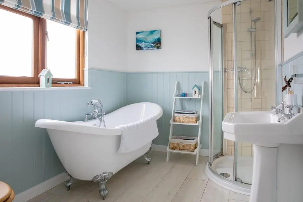 Family Seaside Retreat - 5 minutes to Beach