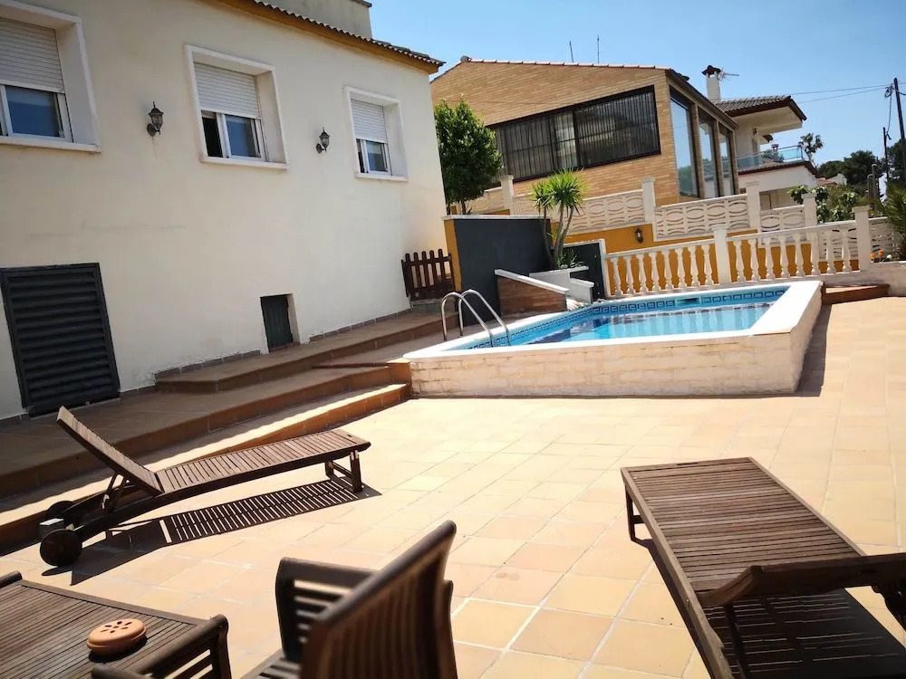 Villa con vistas piscina y relax