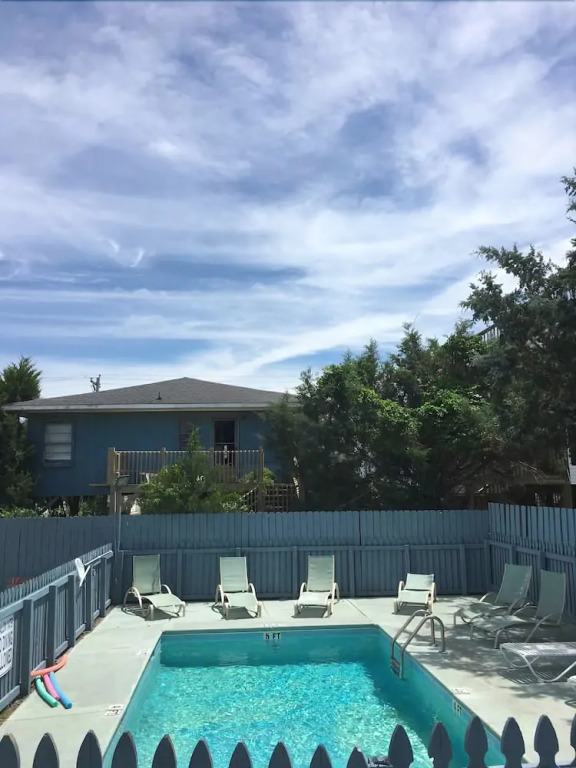 BEACHY -Ideal for 10-12 but will sleep 18 Holiday home 4 BestStayz.1
