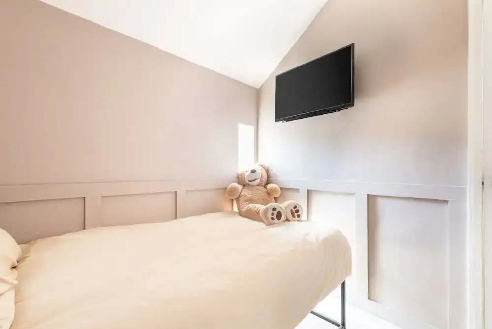 Host Stay High Street