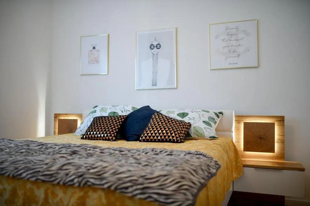 Dream House Apartment