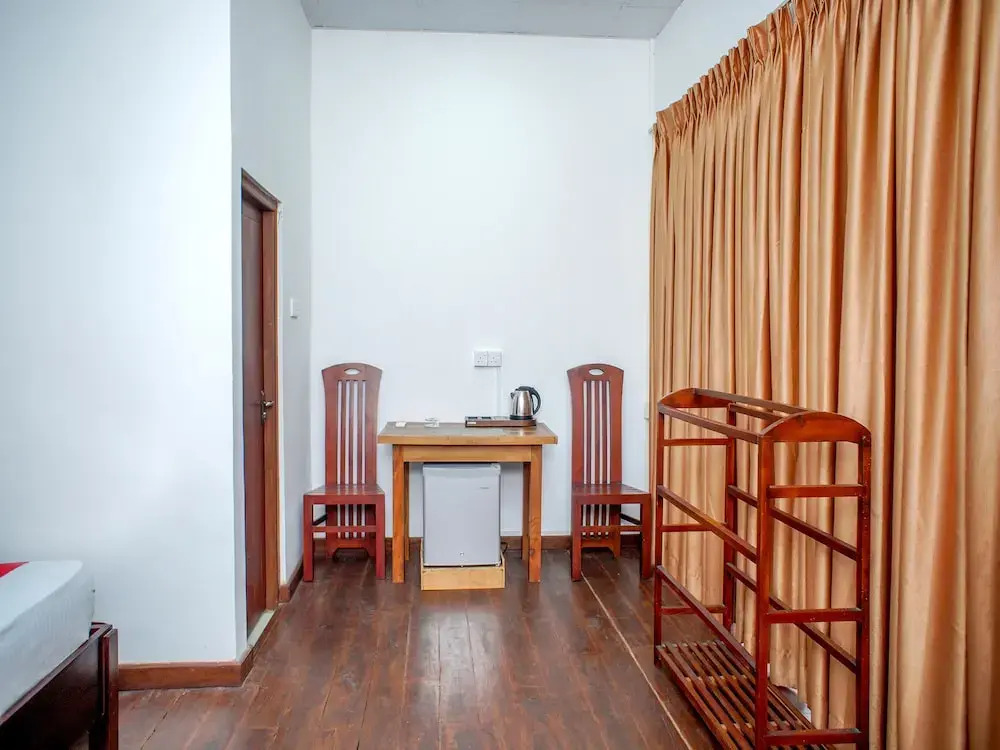 OYO 260 Disenro Resorts