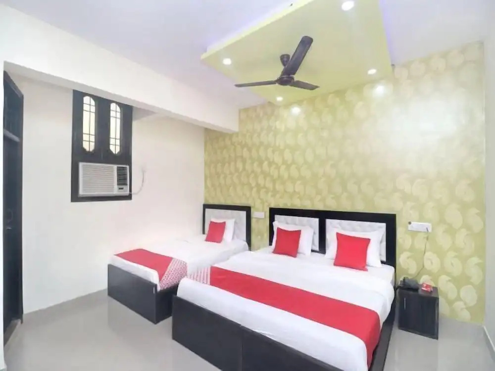 Hotel Omni By OYO Rooms