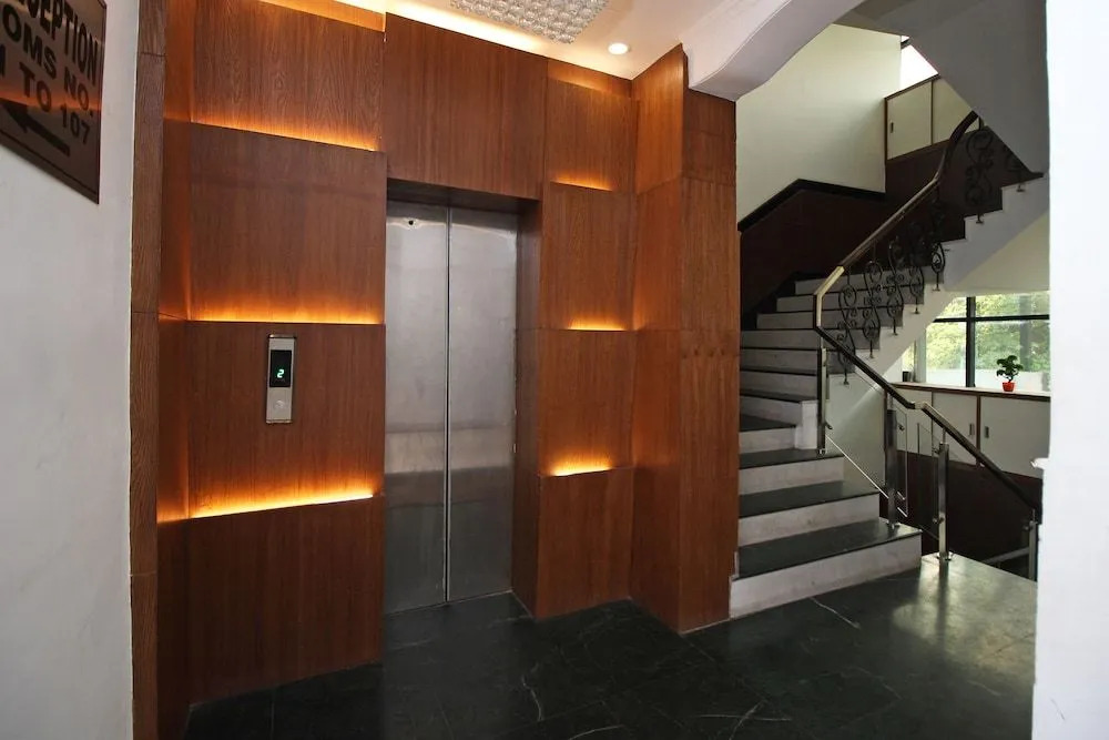 Capital O 18777 Chanson Hotels