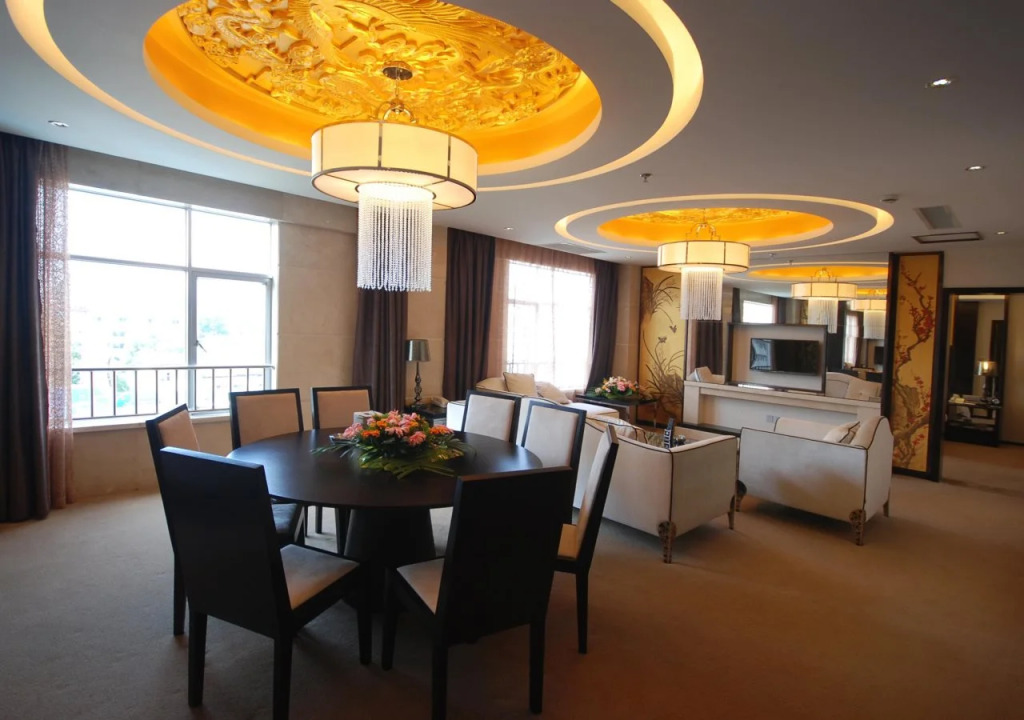 Ming Feng International Hotel
