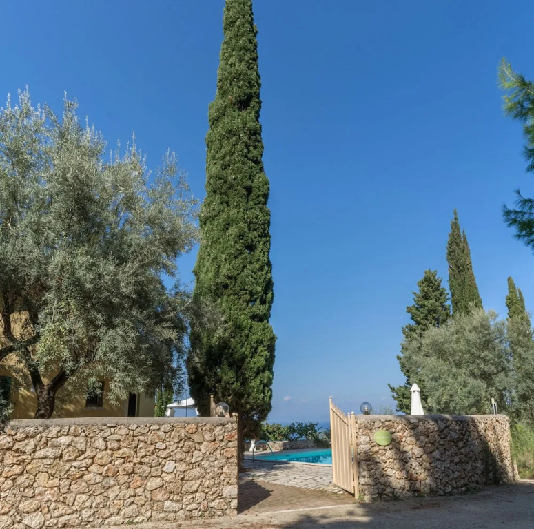 Agios Nikitas Nature Villas