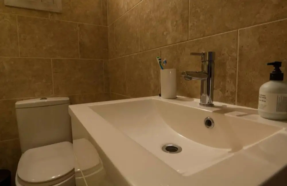 Spacious 2BR Modern Flat in London