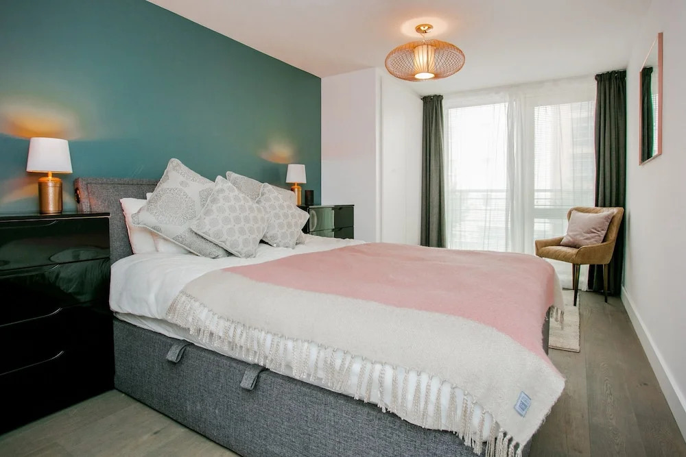 Modern 2 Bedroom Flat In Greenwich