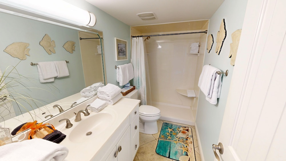 Shoreline Towers 2031 3 Bedroom Condo