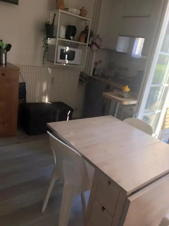 Studio rénové résidence privé proche de toutes commodités et loisirs, Place parking inclus