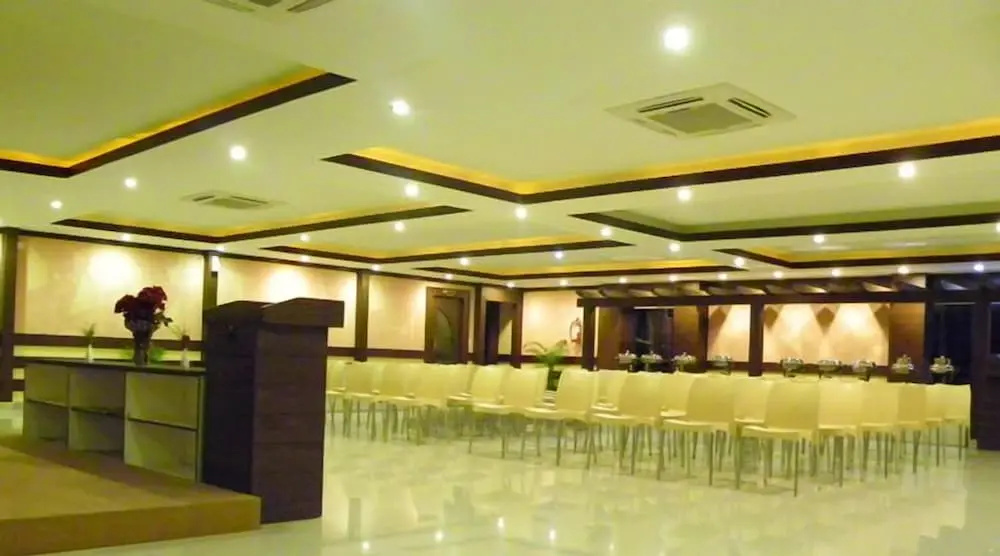 Seashell Residency & Restaurant