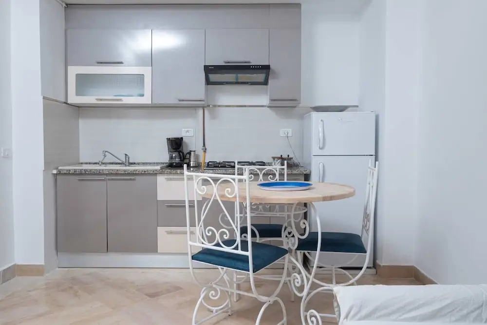 Charming 2-bedroom Apartment With Ocean View in Carthage