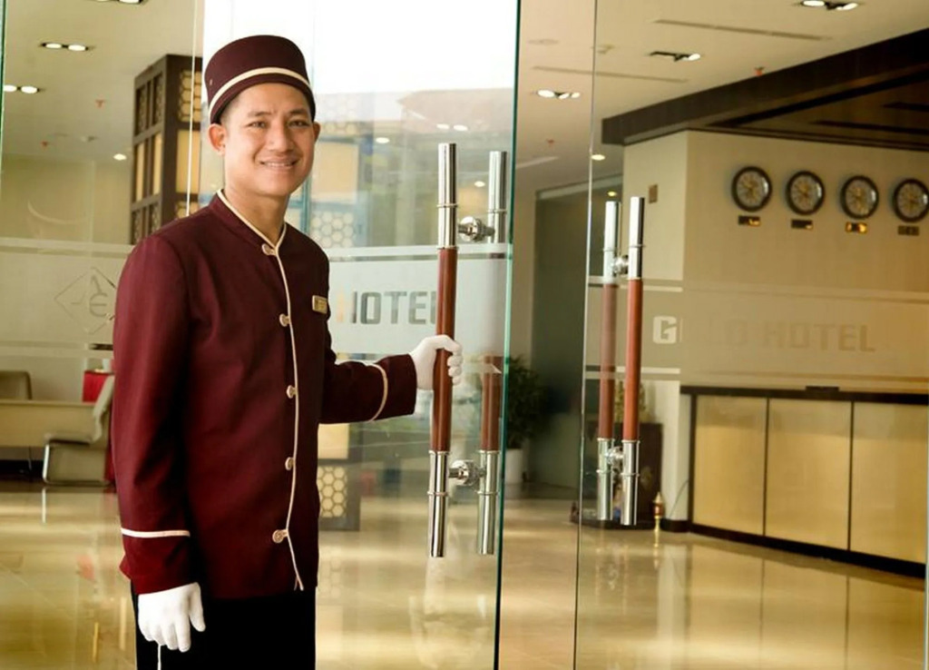 Shine Hue Hotel 2