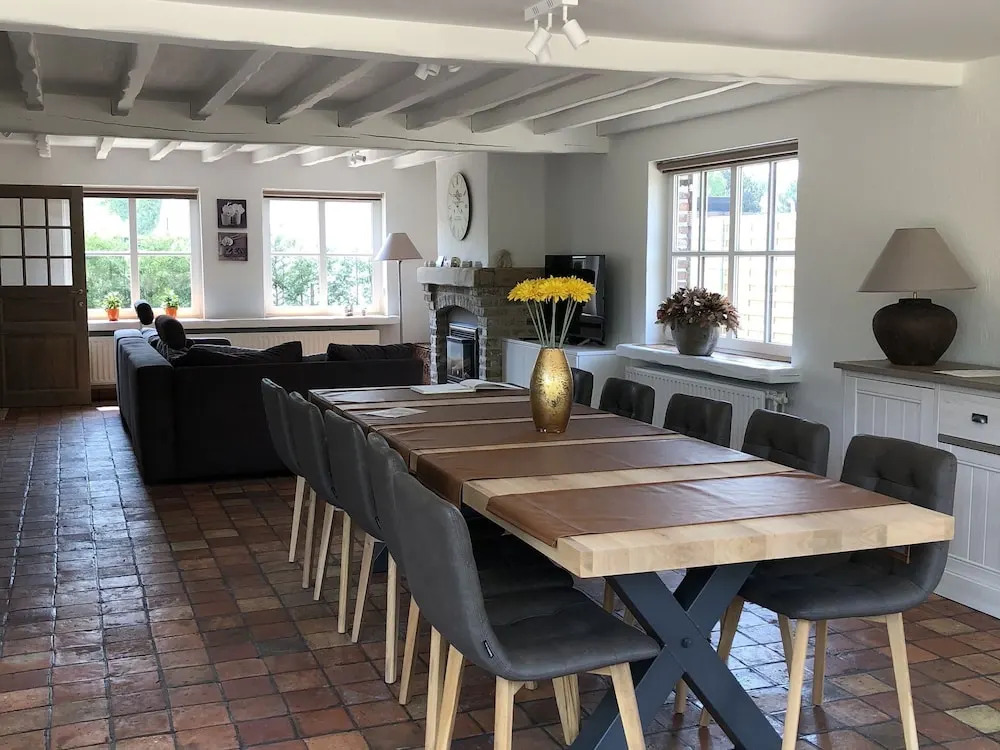 Atmospheric Holiday Home Situated in a Quiet Residential Area near Beach