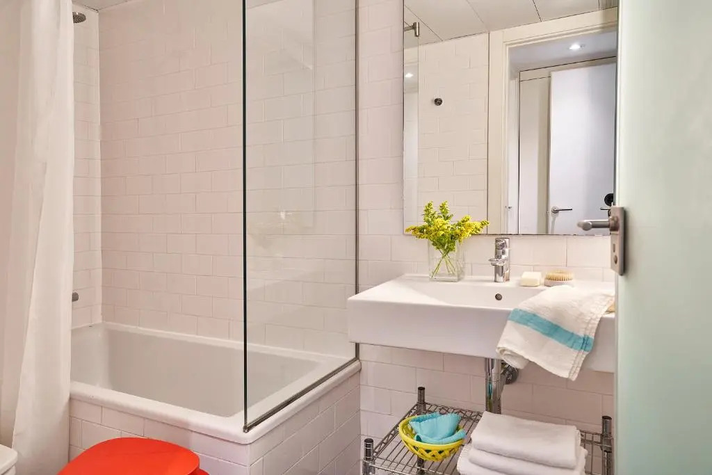 Lugaris Beach Apartments
