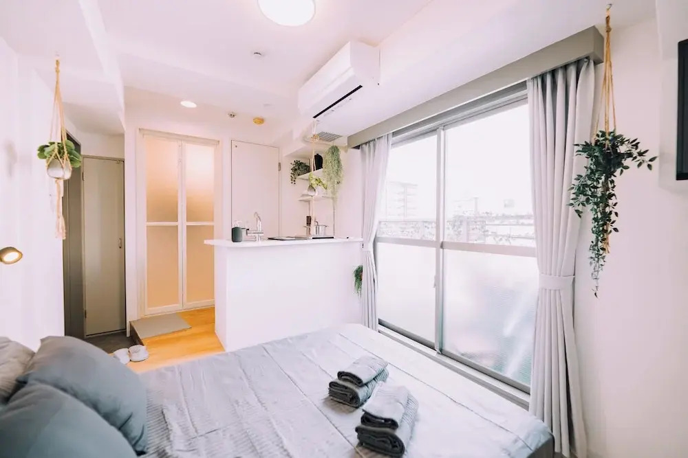 Minimalist Loft 1003