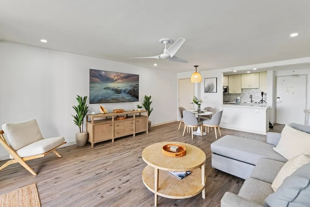 Remodeled Luxe Beachfront Escape Ocean Views AC
