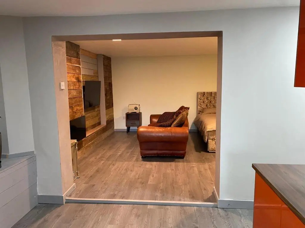 Treetops flat4 Hall Green B28