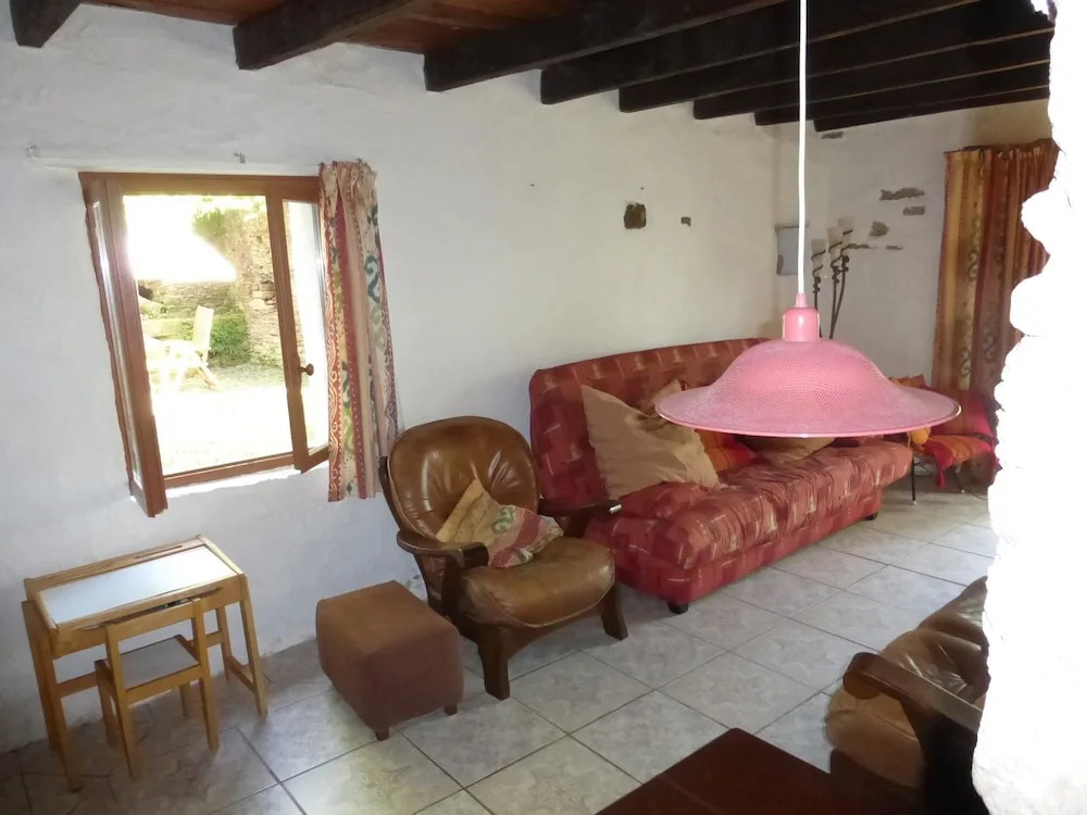 House With 3 Bedrooms in Saint-hilaire-peyroux, With Enclosed Garden and Wifi