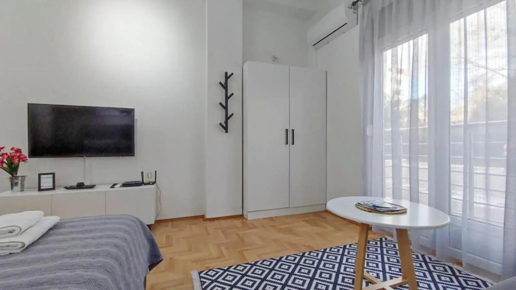 Care's studio apartment