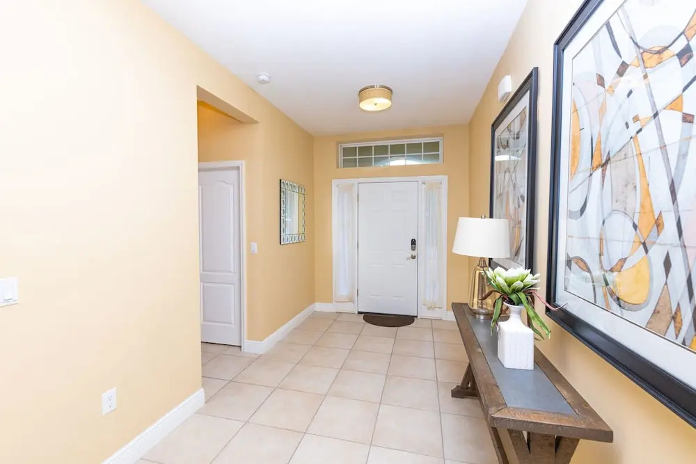 Newly Remodeled 1 story - 5 Bed 5 Bath with Pvt Pool Spa And Game Room