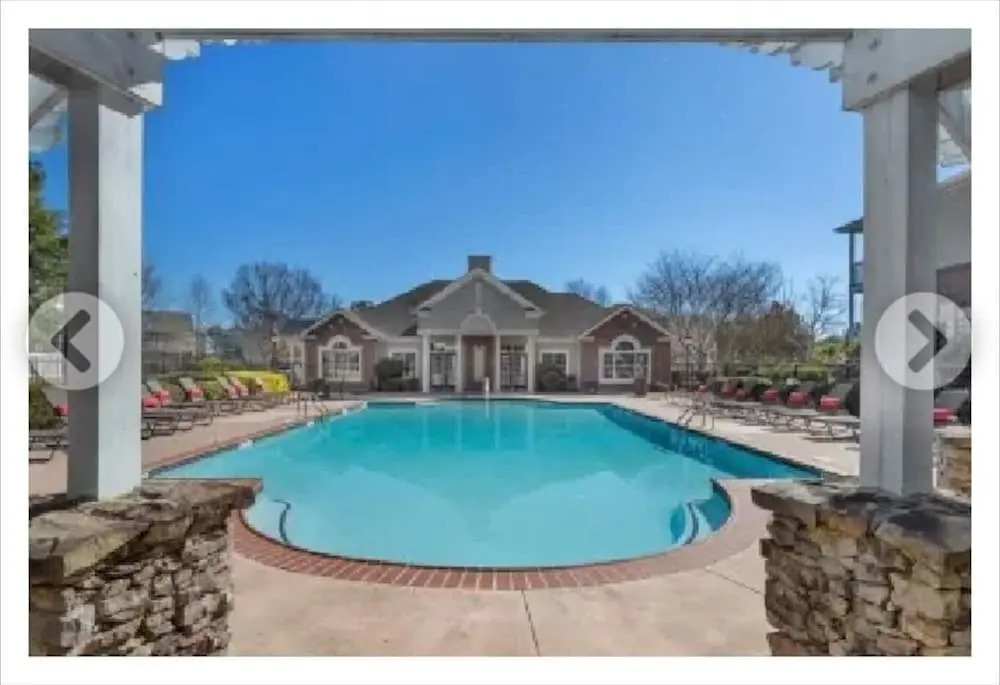Oasis Getaway!!! Only Miles From Atl & Attractions 2 Bedroom Apts by Redawning