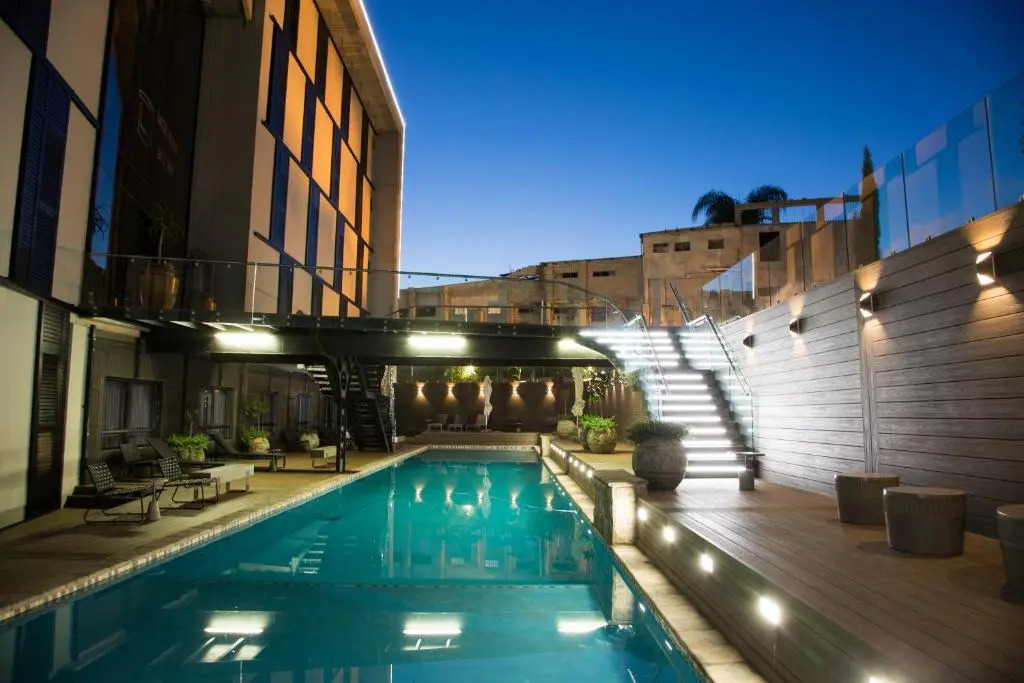 MGB Hotel at 2ten