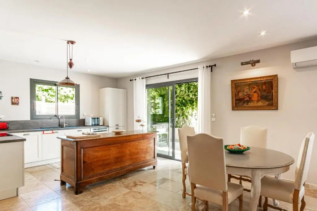 La Verdière - Contemporary house with garden and private pool
