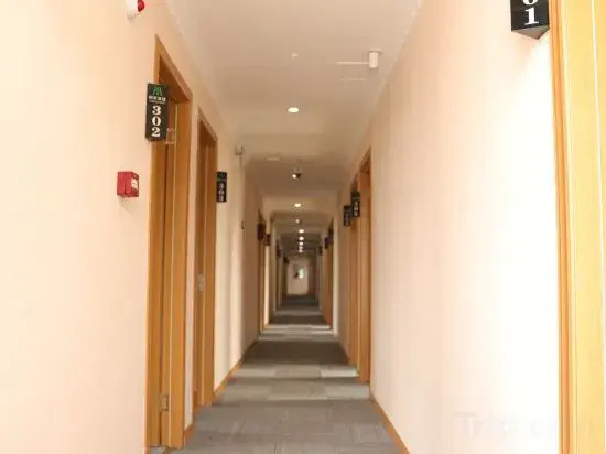 Tonghua Hotel