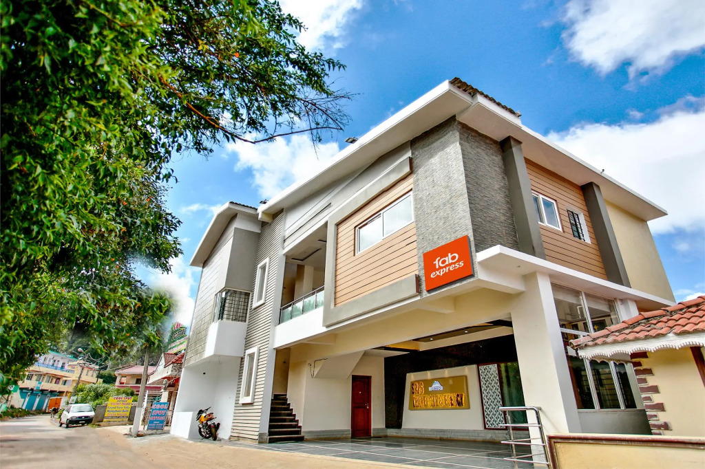 FabExpress SRJ Thaneesh Residency