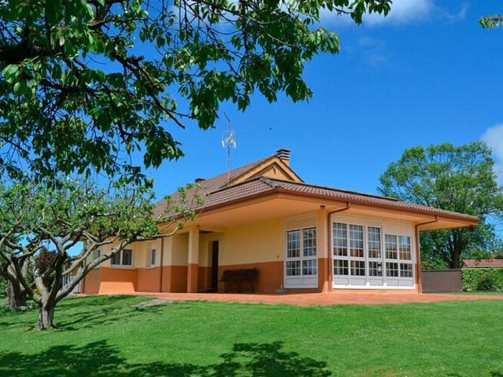 Premium Holiday Home in Gijon With Garden