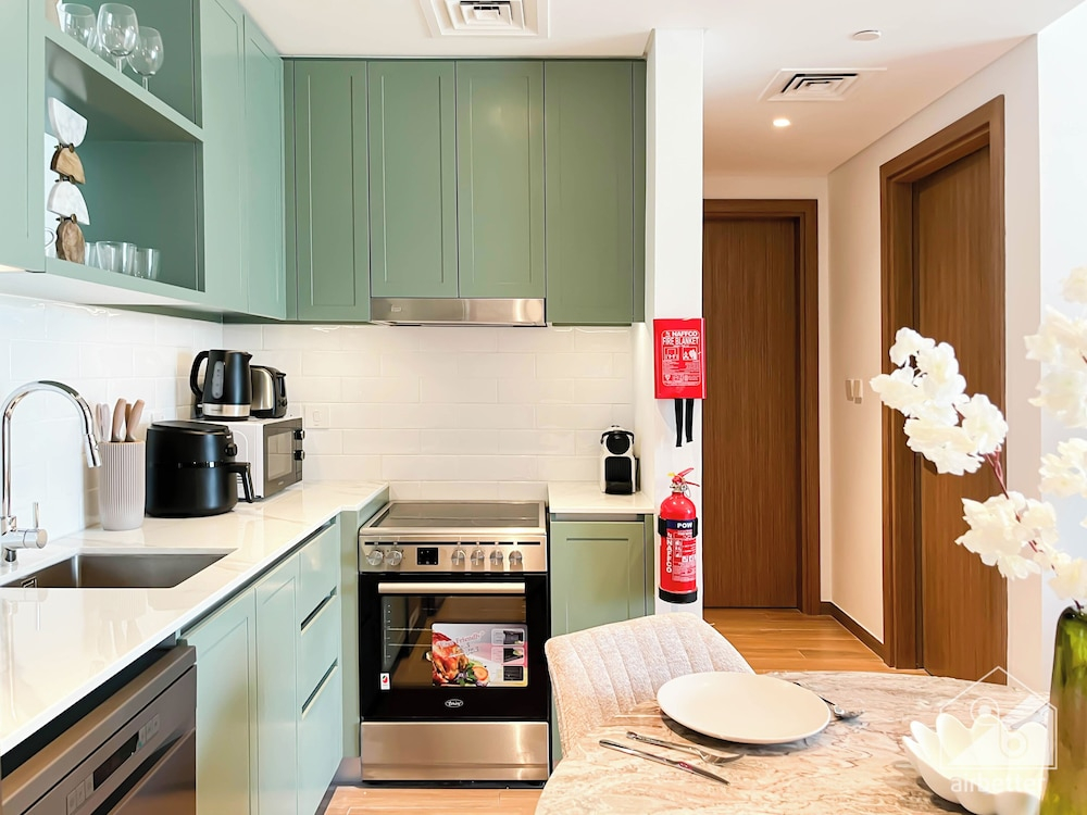 Chic & Cozy 1BR in Heart of City Walk