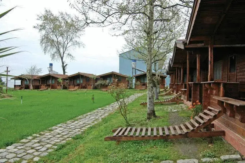 Yakamoz Tatil Koyu