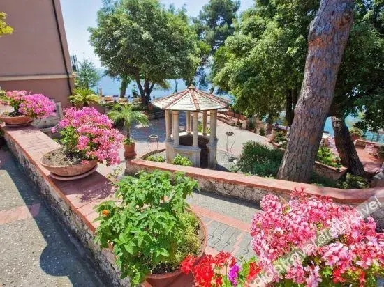 Hotel Punta Est