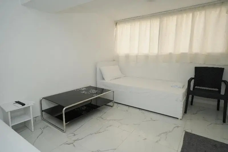 Enles Hotel