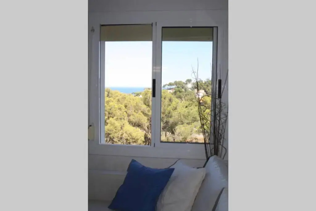 Precioso apartamento con piscina.